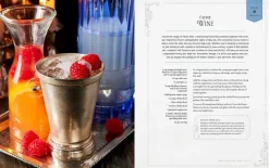 Chelsea Cole Kokebøker^A Feast of Thorns and Roses: The Unofficial Cookbook of A Court of Thorns and Roses