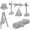 WizKids Terreng & Tilbehør^Camp Fire & Sitting Log (Wave 10) Deep Cuts Unpainted Miniature