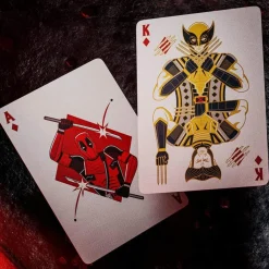 Theory11 Deluxe Playing Cards Kortstokk|Klassikere^Deadpool Deluxe Kortstokk