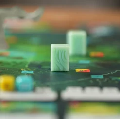 Carl Robinson Spill For To^Kelp: Shark vs Octopus