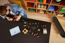 LEGO Minecraft Landsbyangrep med Geist-ballong (21273)* Lego