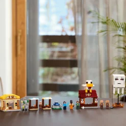 LEGO Minecraft Landsbyangrep med Geist-ballong (21273)* Lego