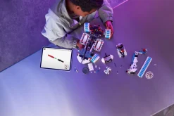 LEGO Technic Lunar Outpost månerover-romkjøretøy (42211)* Lego