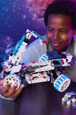 LEGO Technic Lunar Outpost månerover-romkjøretøy (42211)* Lego