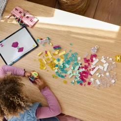 LEGO Classic Lego^Magisk boks med gjennomsiktige klosser (11040)