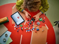 LEGO Super Mario Lego^Mario Kart - interaktiv LEGO Mario og Standard Kart (72043)