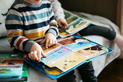 Roméo Hennion Spill Og Aktiviteter|Bøker På Norsk^Med Phobos til stjernene