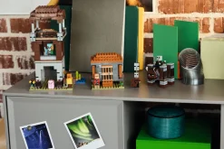 LEGO Minecraft Lego^Røvernes utpost og olmt beist (21278)