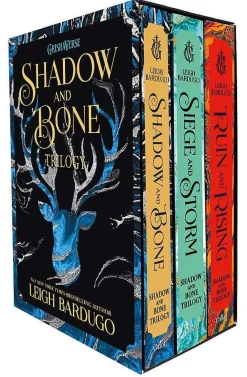 Leigh Bardugo Shadow and Bone Boxed Set: The bestselling trilogy and international Netflix sensation* Samlebokser
