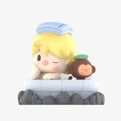 Pop Mart Samleobjekter^Sweet Bean Hot Spring Travel Figure